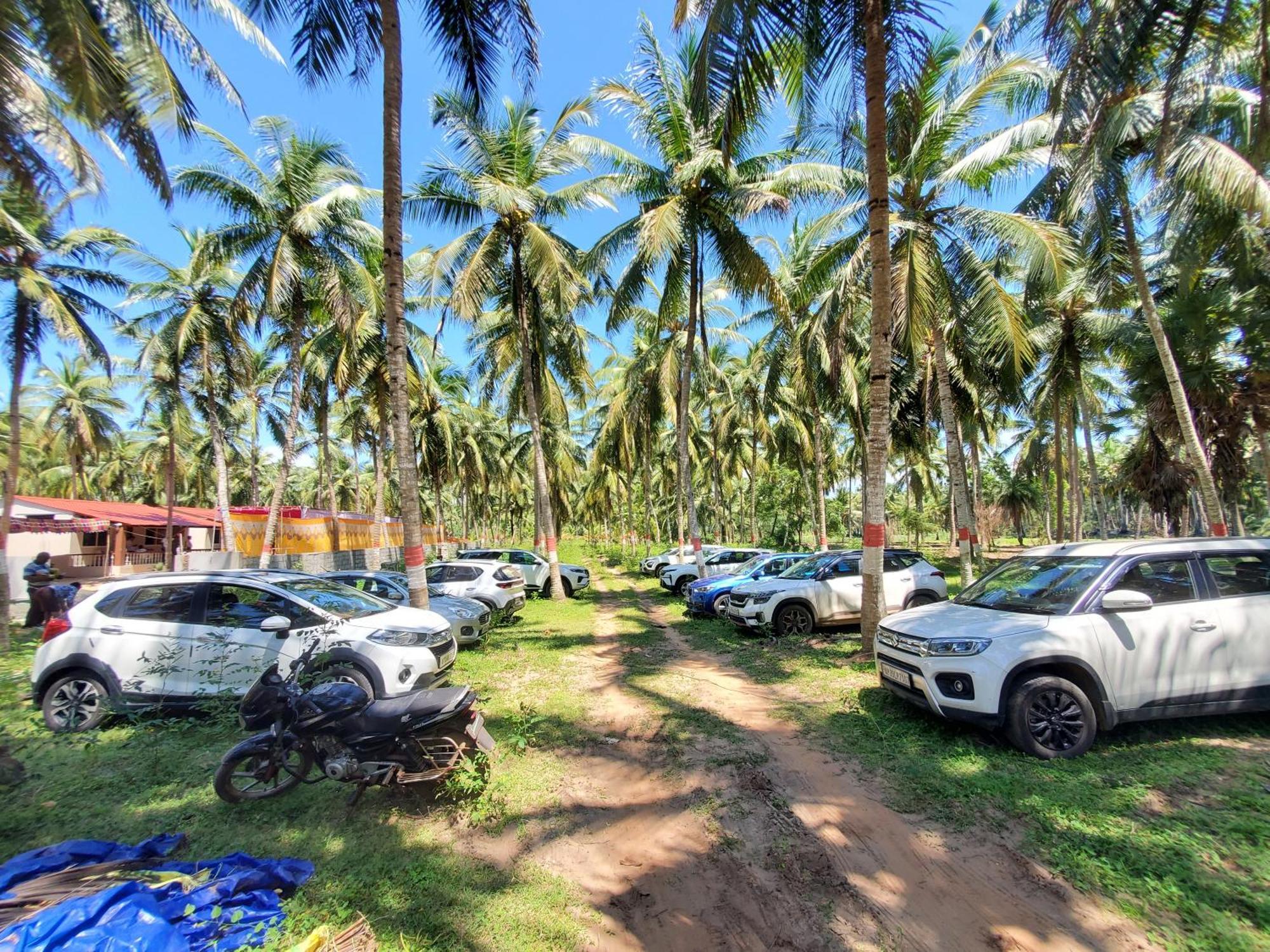 Coastline Beach Resort Perupalem Exterior foto